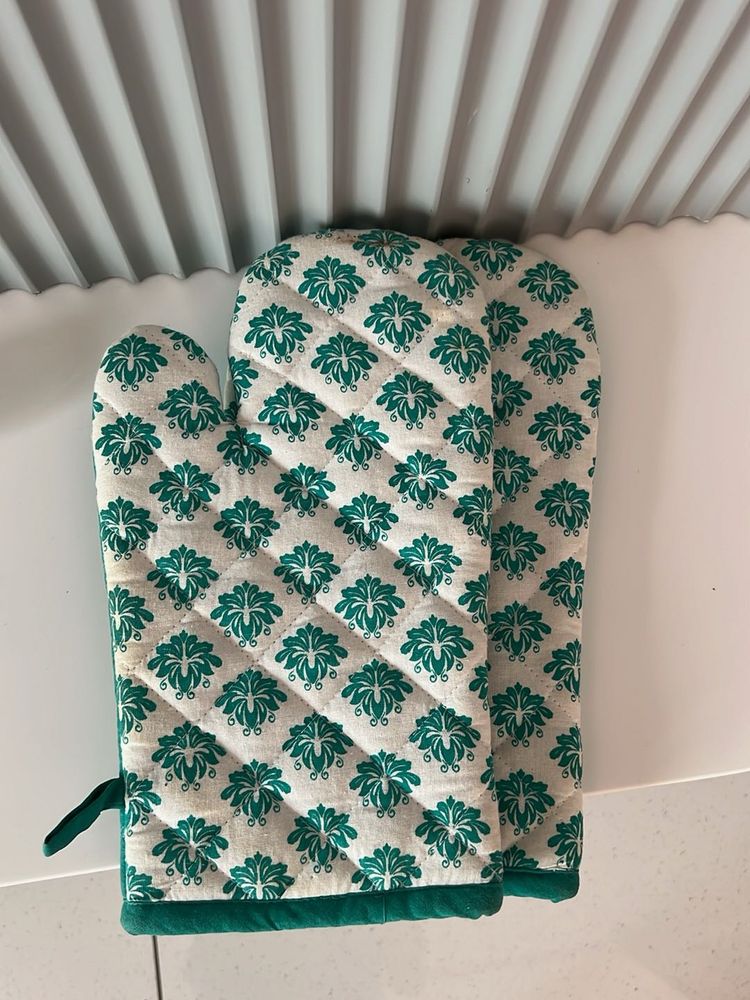 Green Oven Mitts