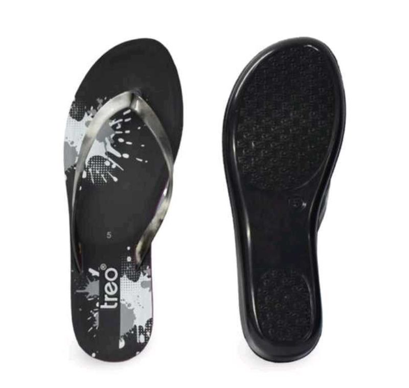 Trendy Black Flip-Flops