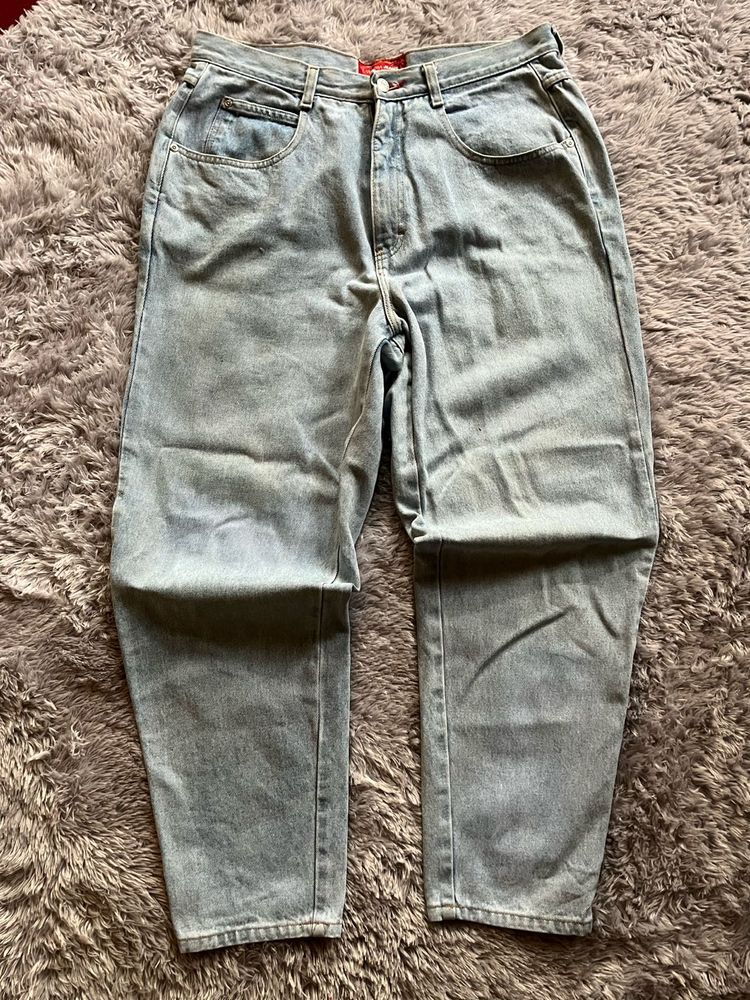 Mom fit jeans