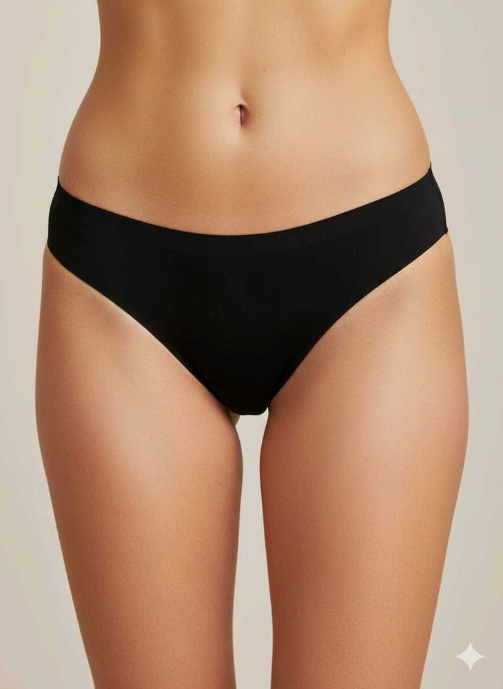 H&amp;M Black Seamless Thong Panty – Size/S