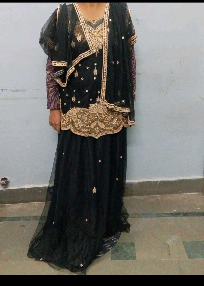 Elegant Embroidered Ethnic Suit