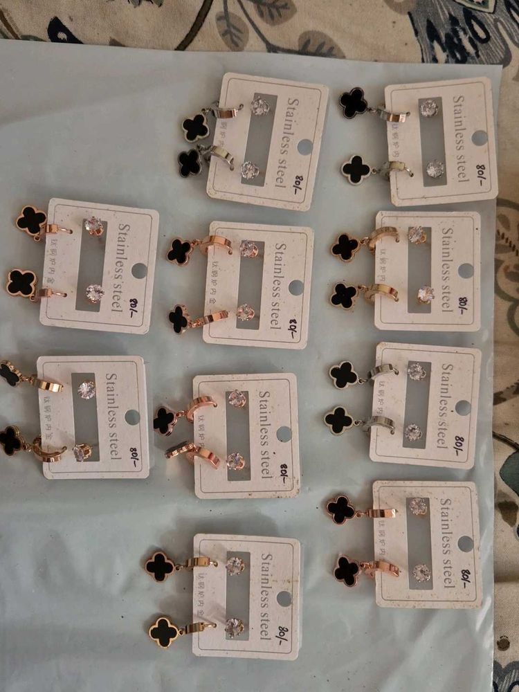 Van Cleef Earrings In Bulk