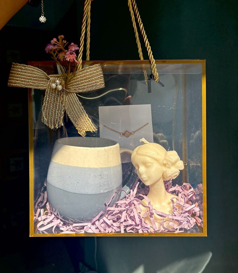 Gift Set with Mug &amp; Candle