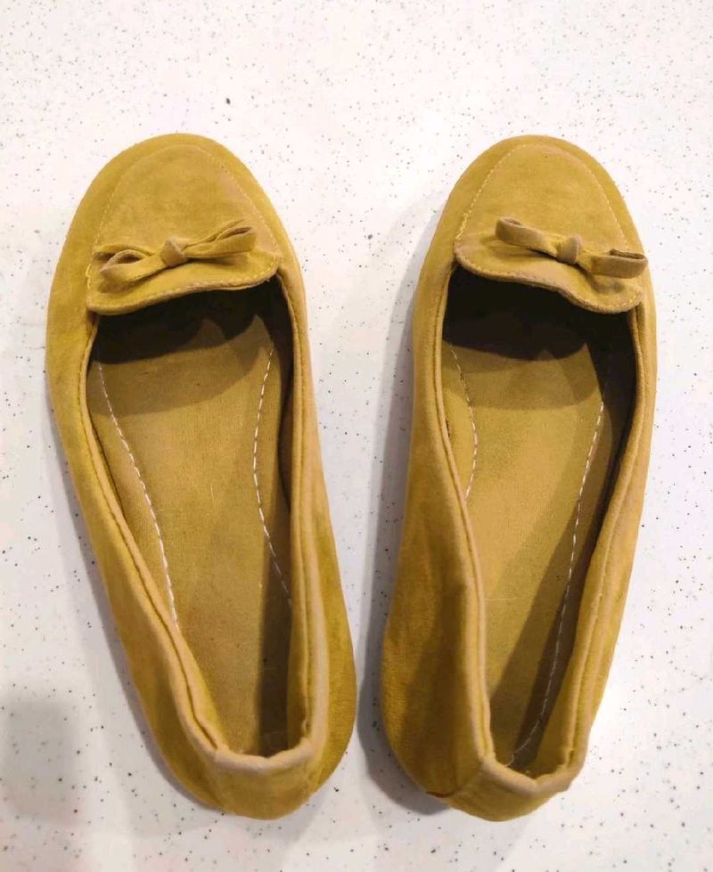 Cute Yellow shoes