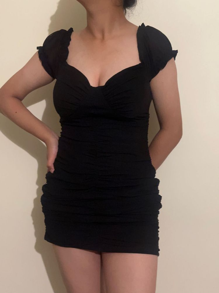 bodycon ruched black dress