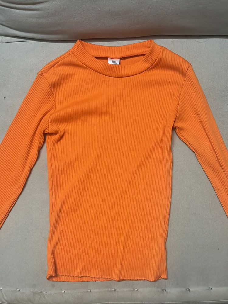Orange ribbed Cute top