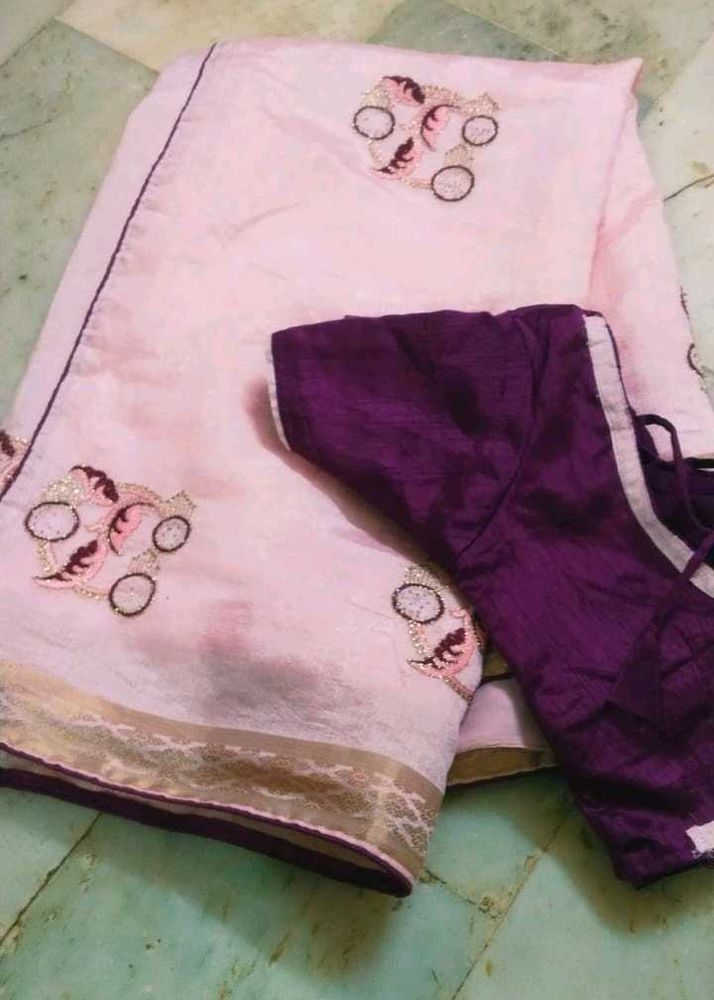 Simple And Beautiful Saree With Blouse