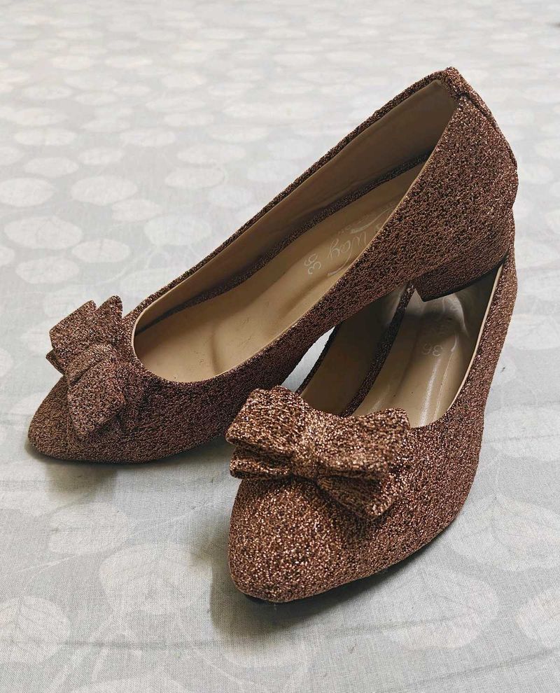 Shoe