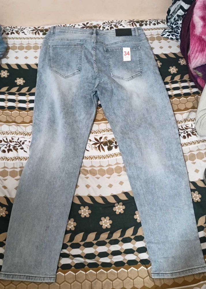 Light Wash Denim Jeans