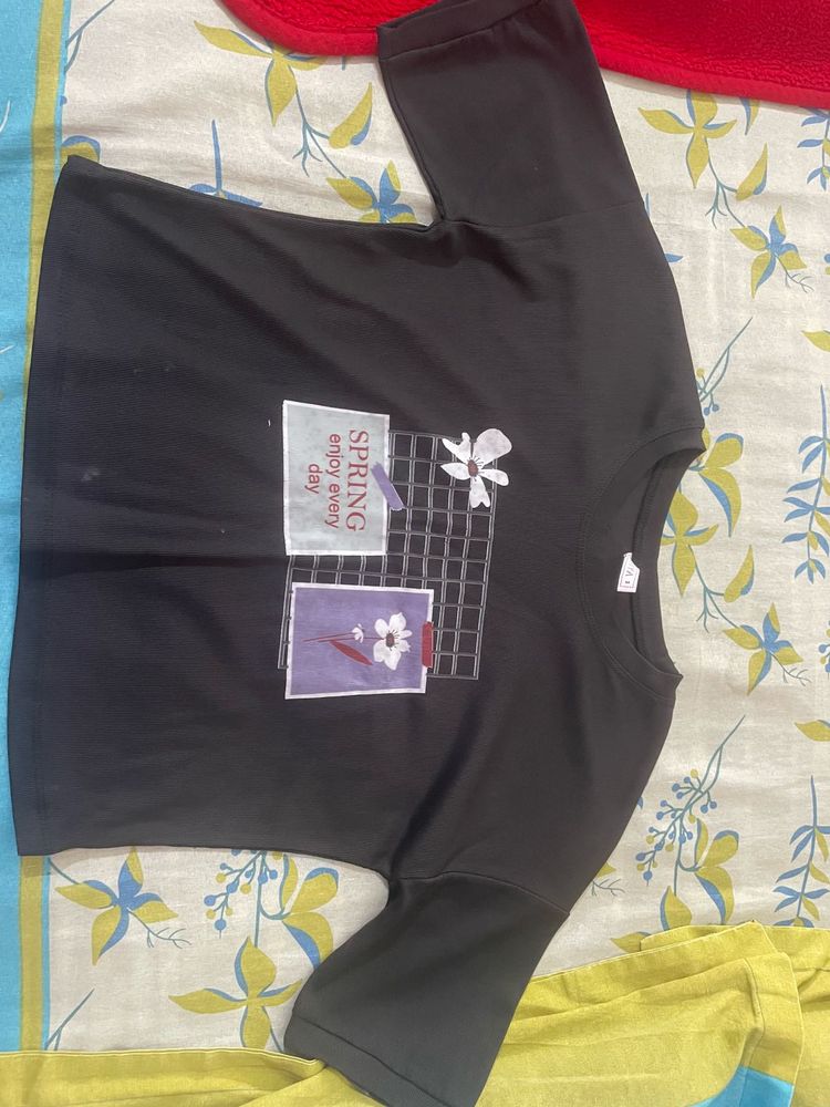 Cute Graphic Print Top