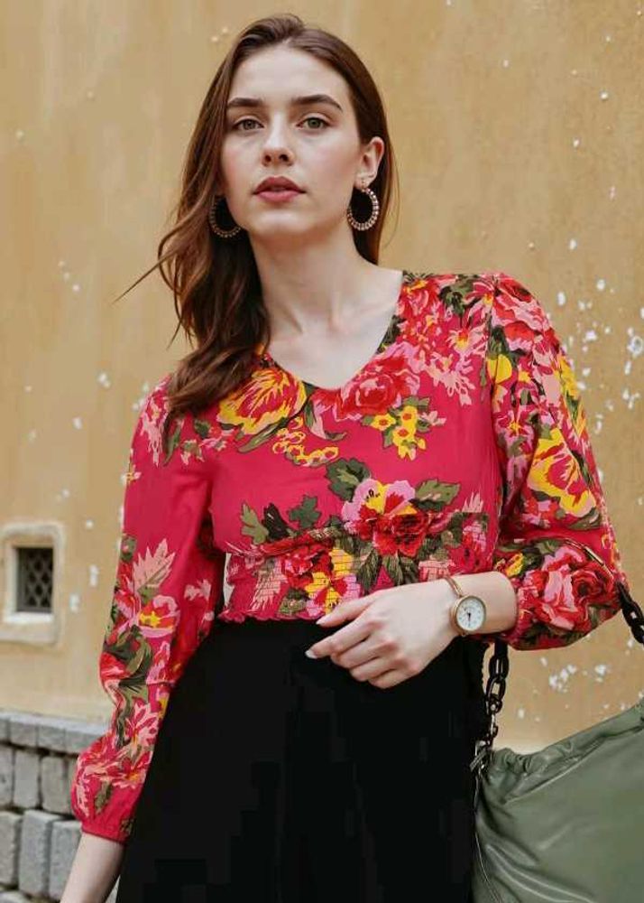 Shein smocked waist floral pattern top S