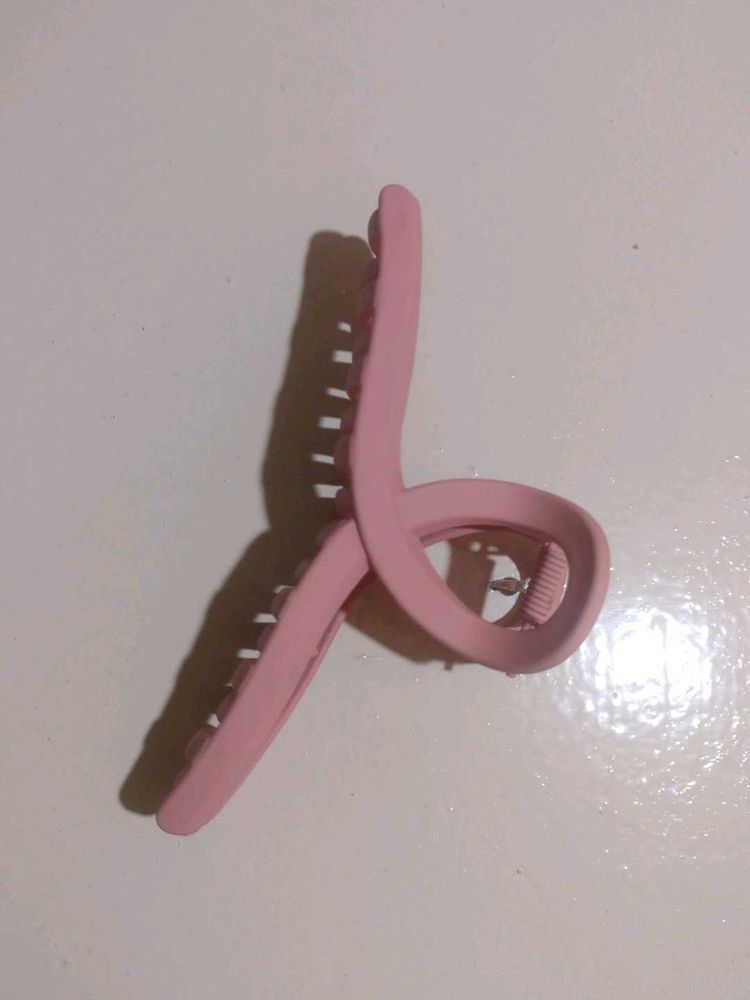 Pink Twist Hair Claw Clip