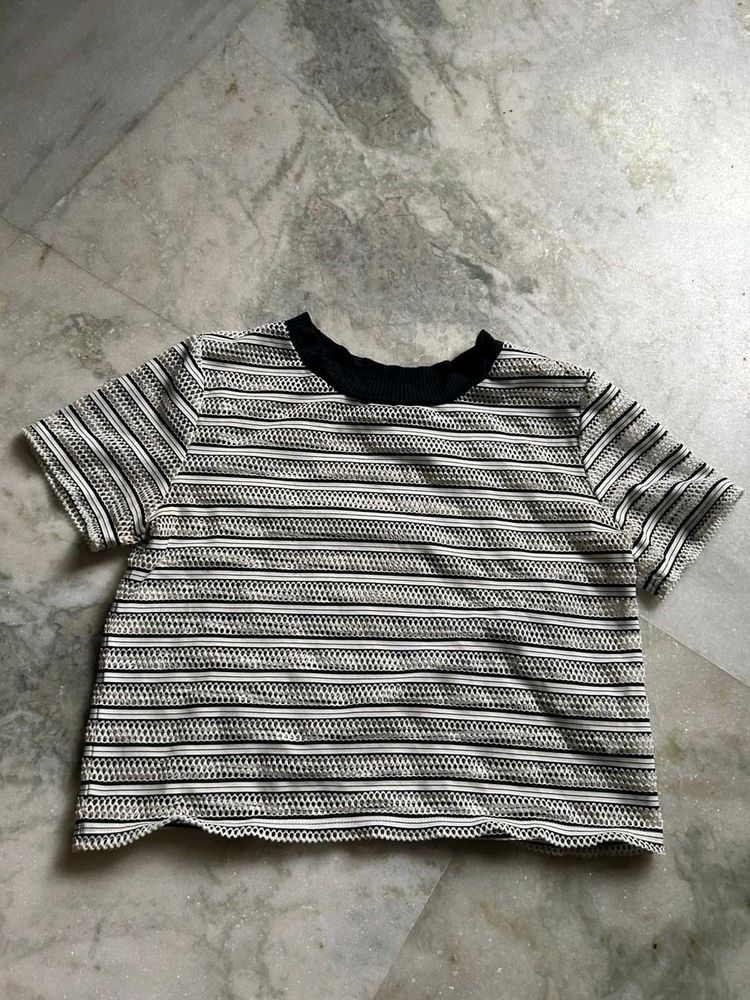 Forever21 Mesh Short Sleeve Top