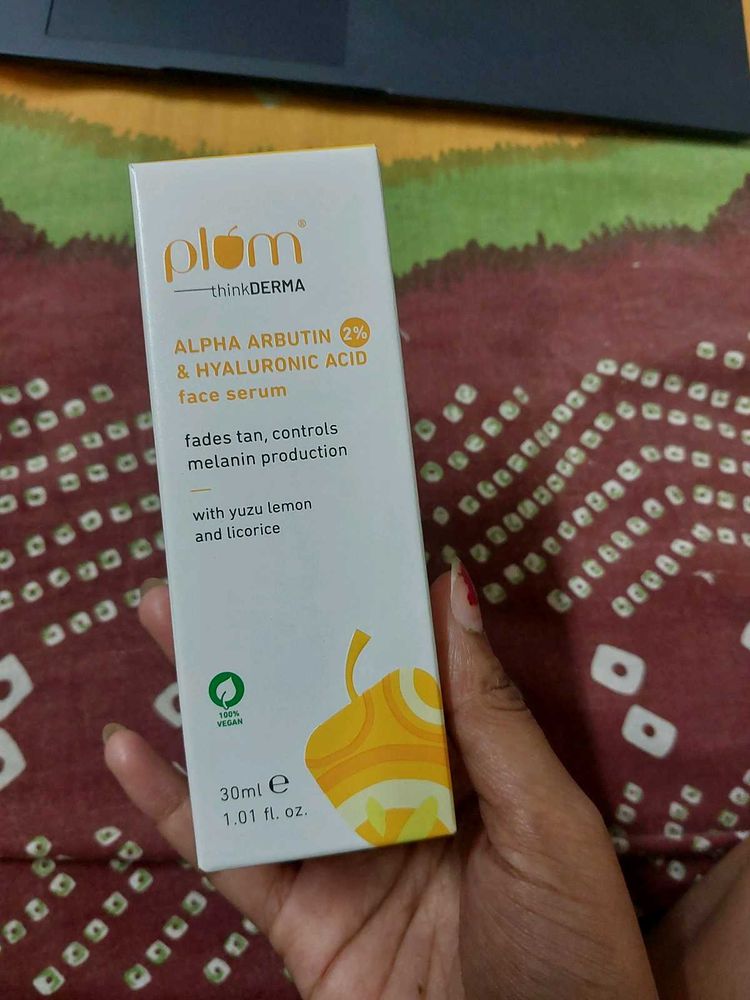 Plum Alpha Arbutin &amp; Hyaluronic Acid Serum