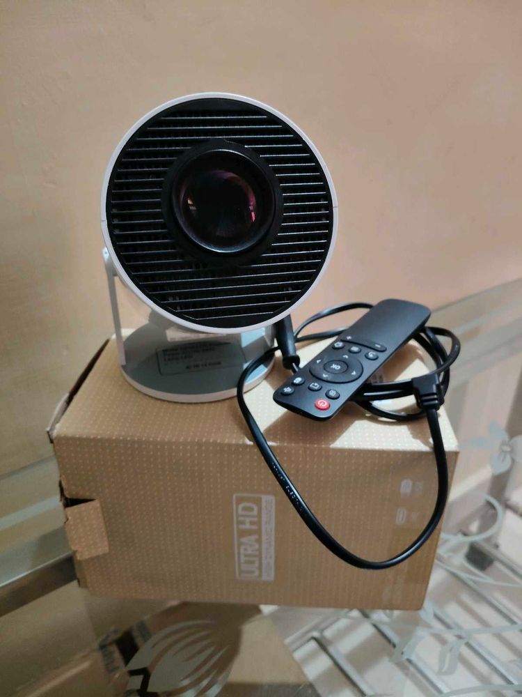 Ultra HD Projector
