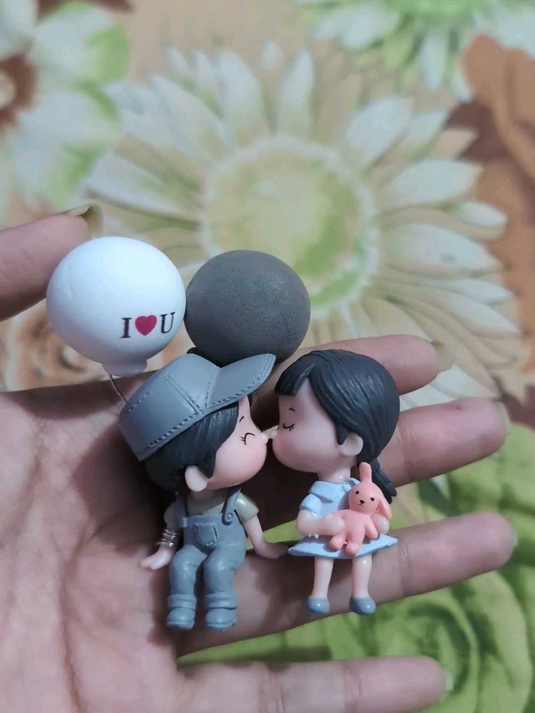 Car Statue Dolls