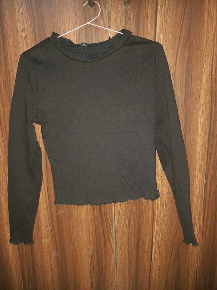 Branded warm sweatshirt⚫