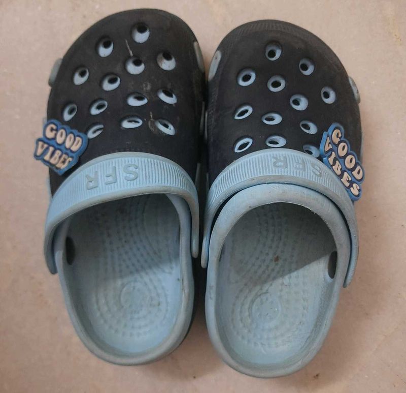 Boys Blue Clogs Size 10