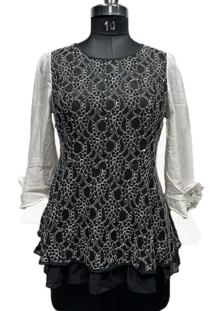 Elegant Black &amp; White Top