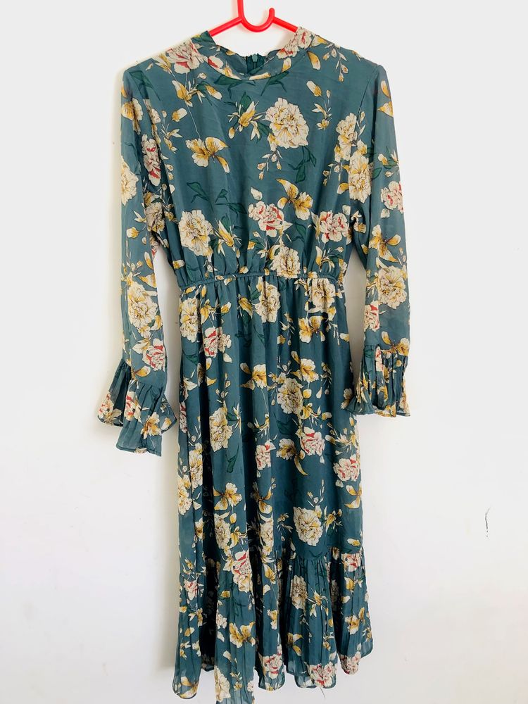 Long Dress Rarely Used…price Can Be Negotiated