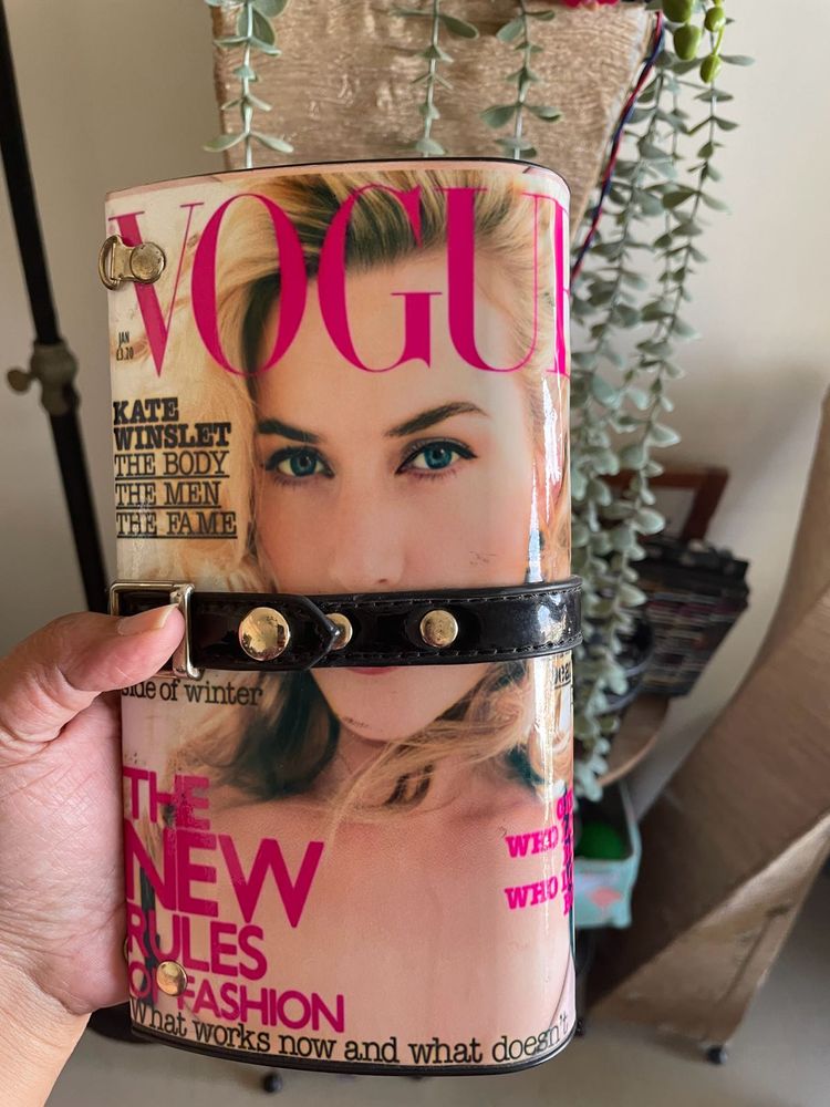 Magazine Clutch
