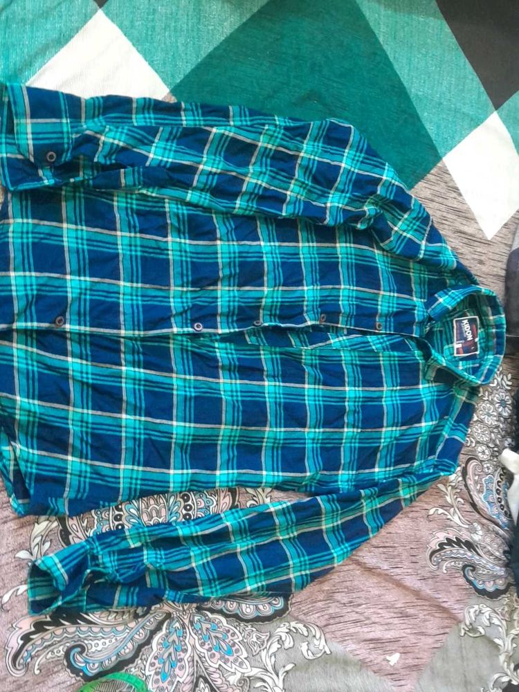 Blue &amp; Teal Plaid Long Sleeve Shirt