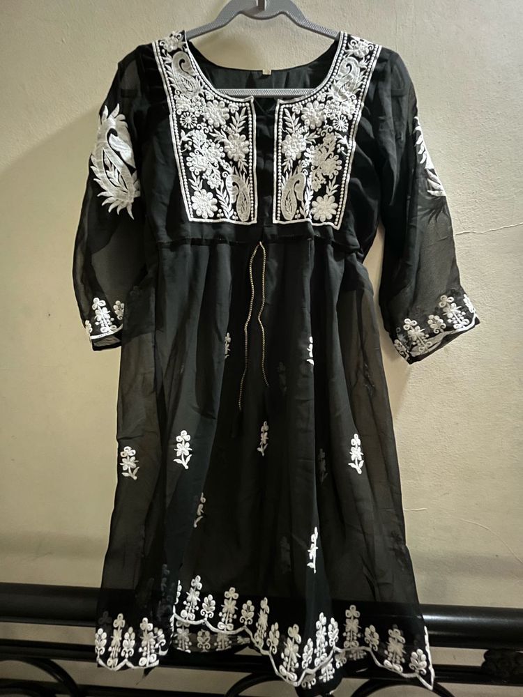 Elegant Embroidered Kurta
