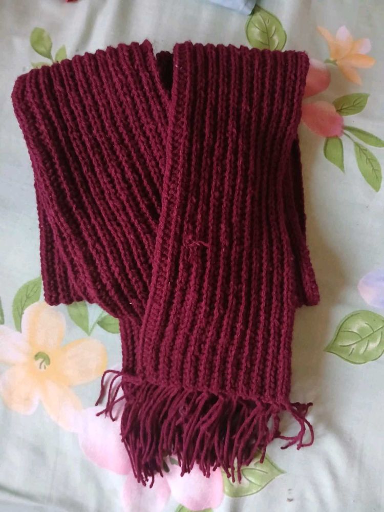 Mikasa Knitted Scarf