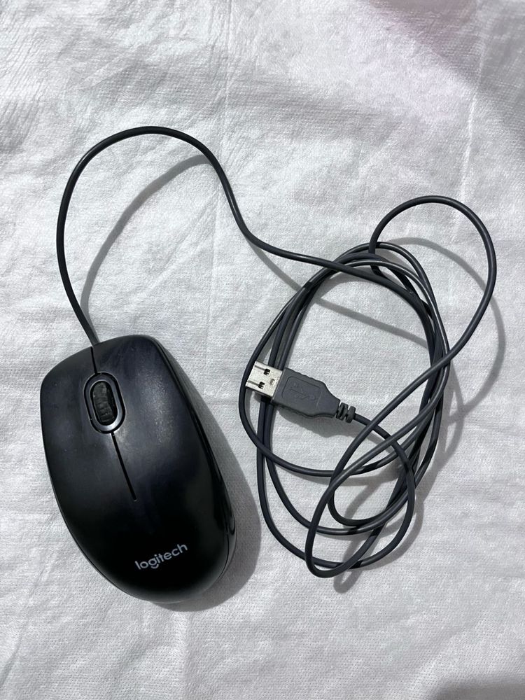 Logitech M90 Wired USB Mouse