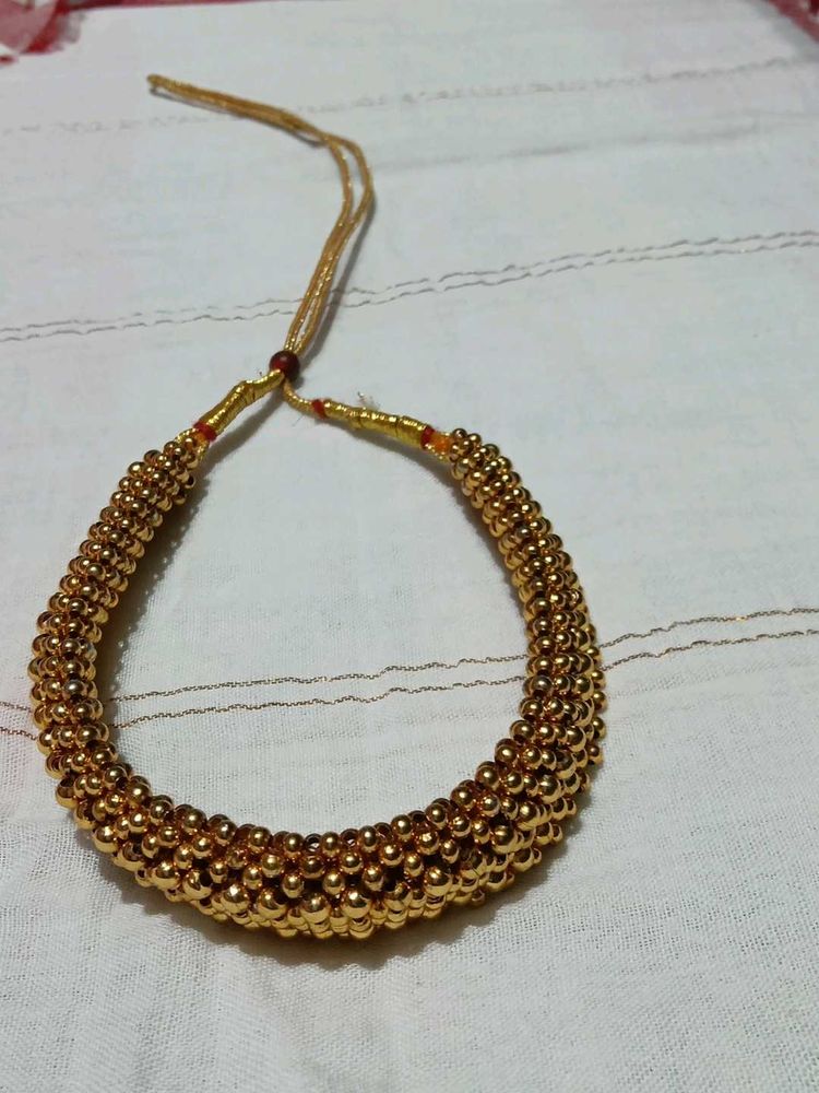 Elegant Golden Beaded Necklace