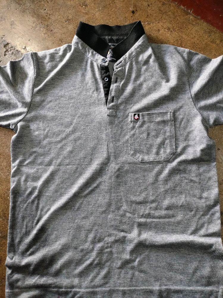 Gray T Shirt For Man