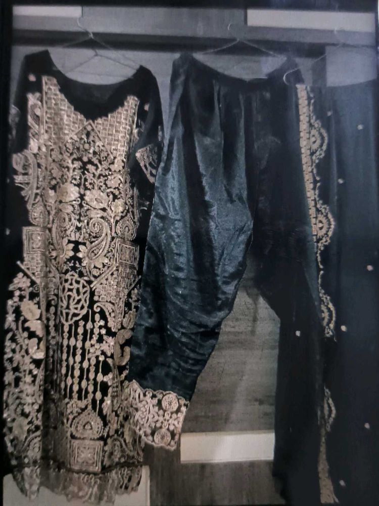 Elegant Embroidered Salwar Suit