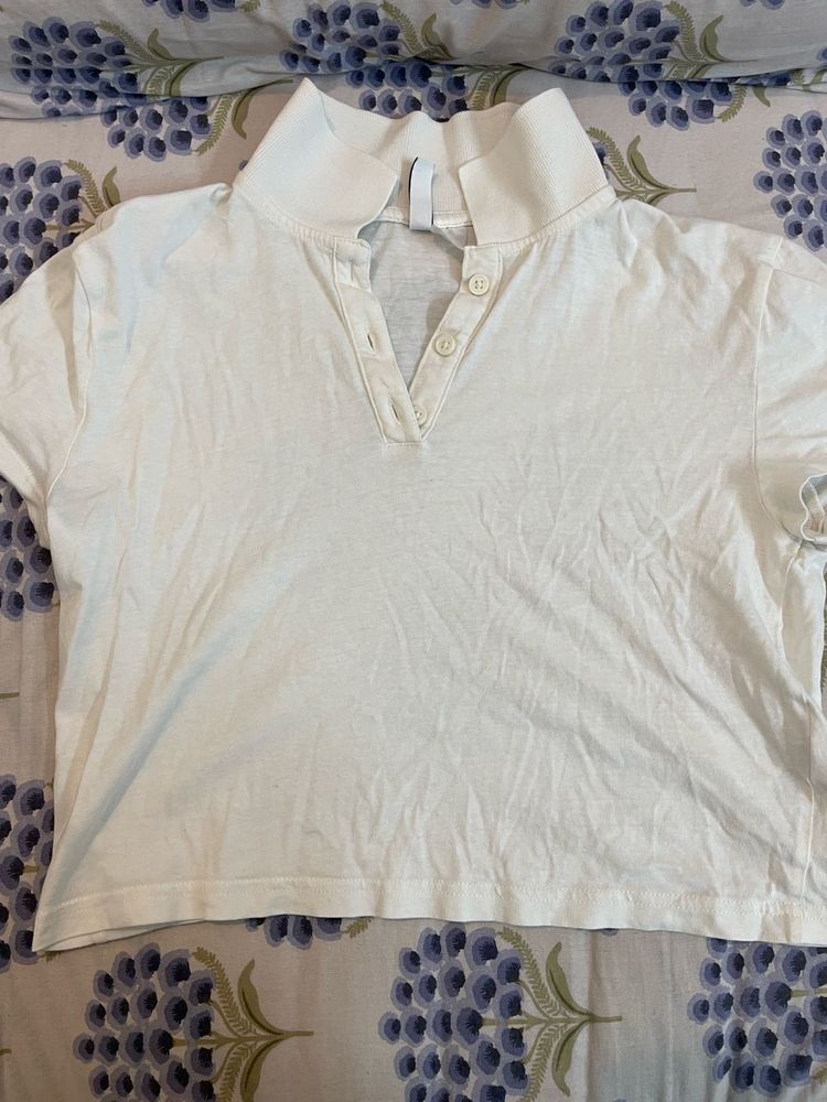 h&amp;m cute button down cropped polo shirt