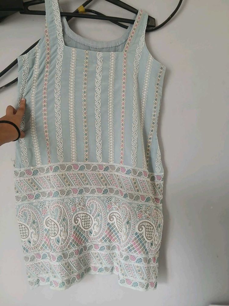 Pretty handwork kurti🎀