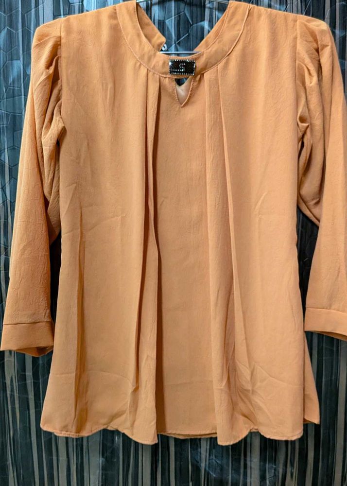 Elegant Peach Top