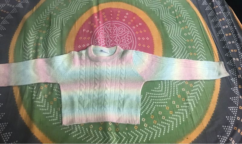 Crop  Cable Knit Sweater ( Price Drop)