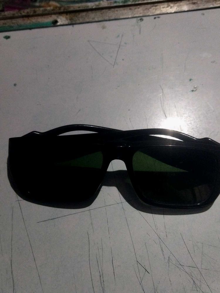 Stylish Black Sunglasses