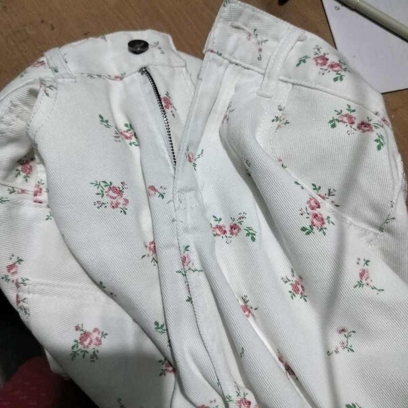 Floral Print High Waist Jeans