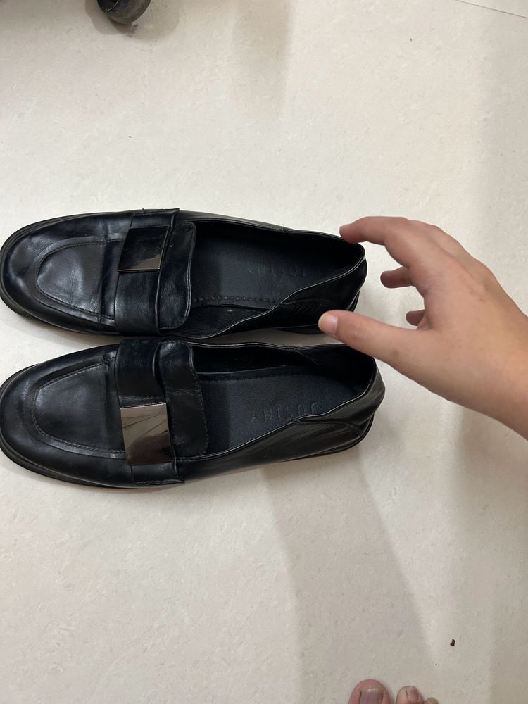 Leather Black Loafers