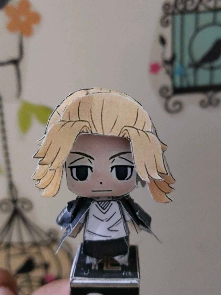 Mikey Papercraft Figure