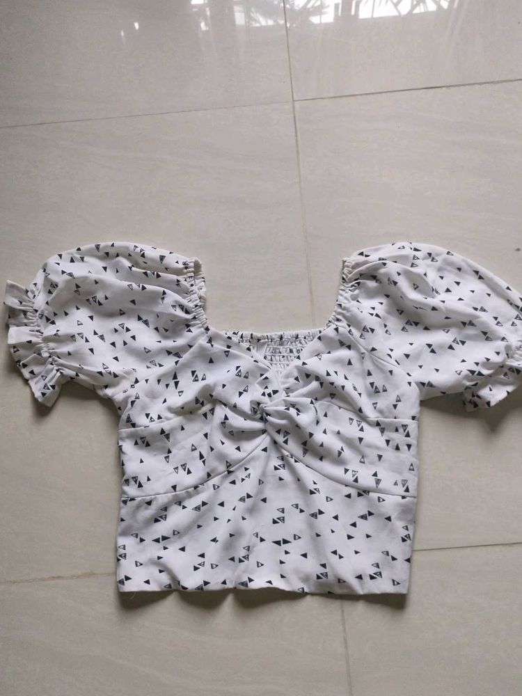 Triangle Print Puff Sleeve Crop Top
