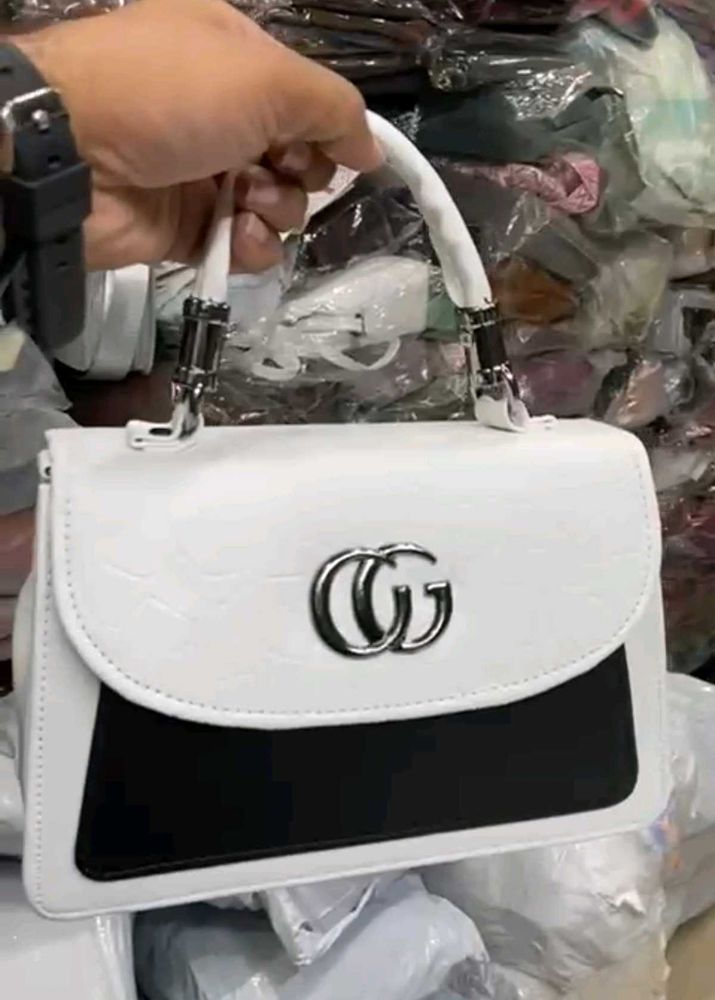 Gucci Slingbags Buy 3 In 1200