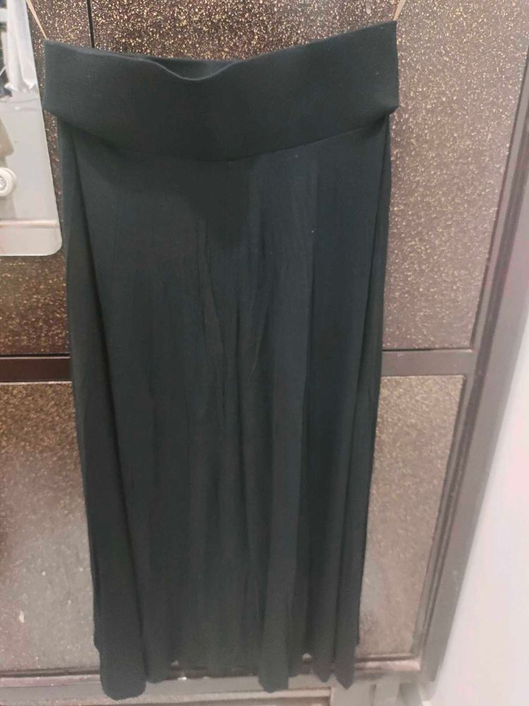 Elegant Black Skirt