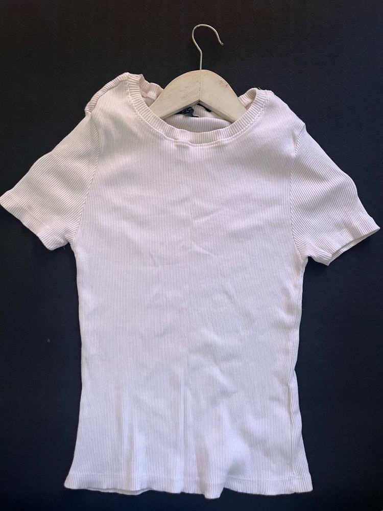 Ribbed Knit Short Sleeve Top