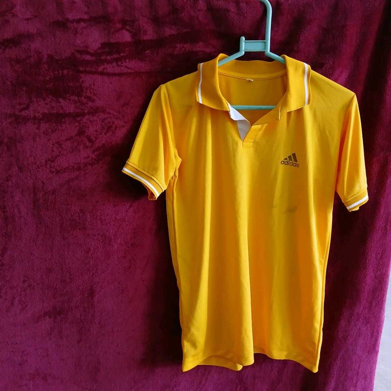 Yellow Tshirt