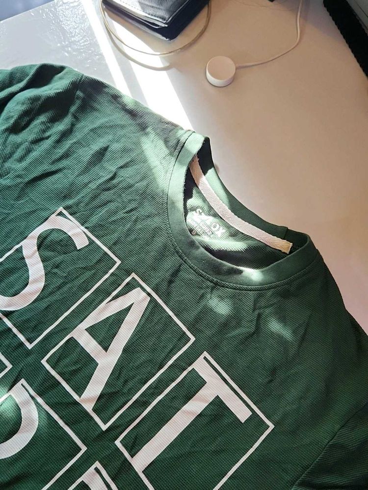 Green Tshirt