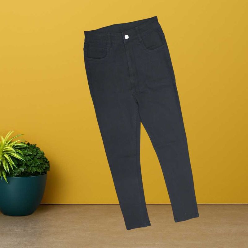 Women black skinny jeans size 26 (O-60)