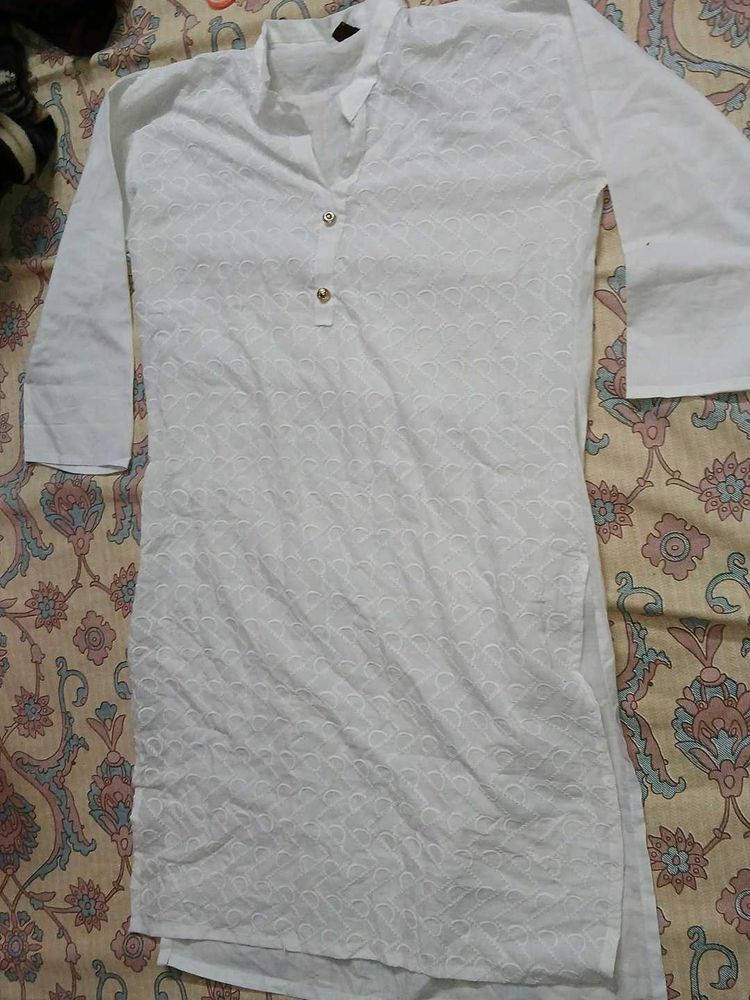 White Embroidered Kurta
