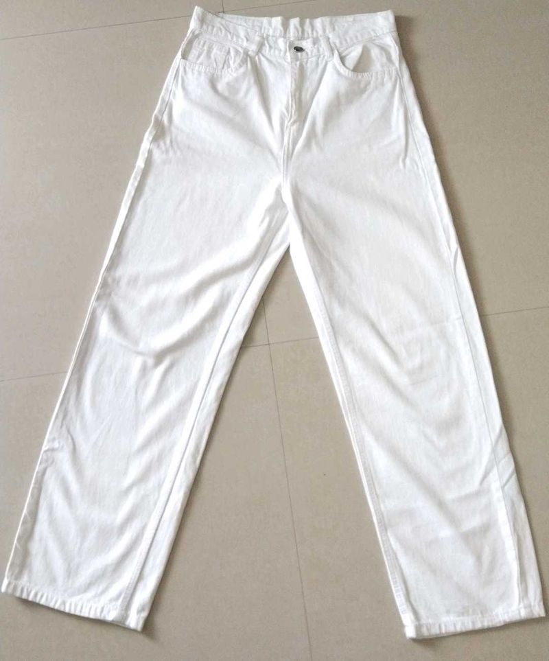 Premium White Straight Fit Denim Jeans – Timeless