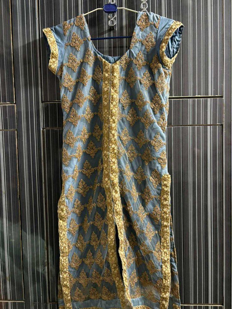 Festive Kurti🤍
